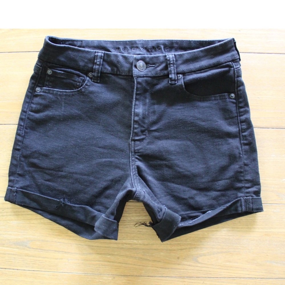 AE Black Cuffed Curvy Midi Shorts 8 29 Preowned